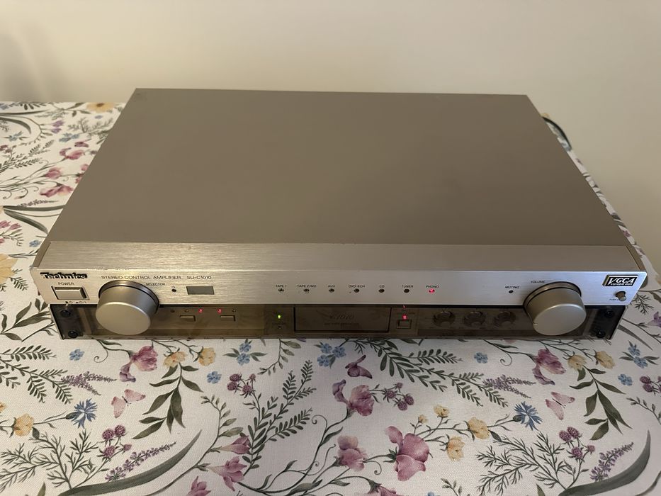 Przedwazmacniacz technics SU-C1010 Sprawny