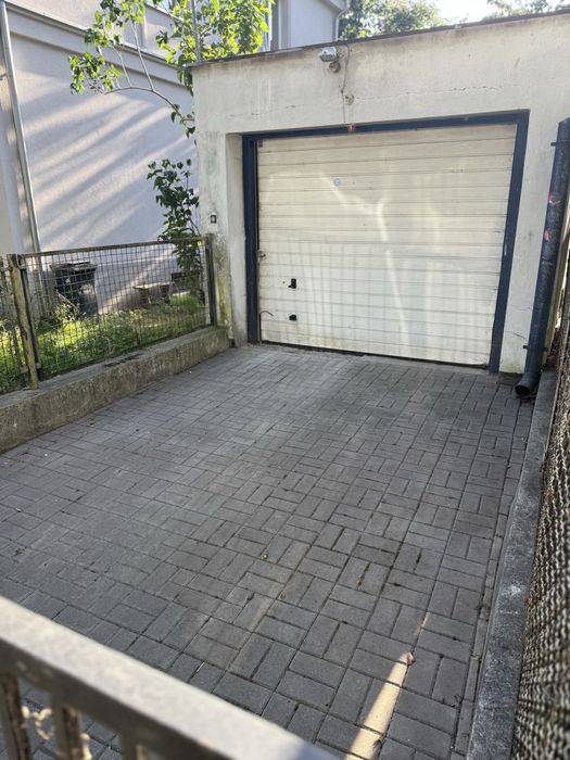 Garaż/ Magazyn do wynajęcia 30m2 10,5x2,85m + podjazd, prąd Saska Kępa