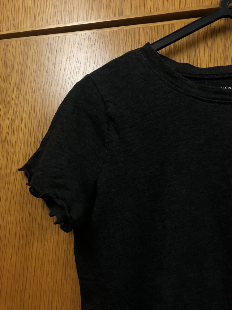 Tshirt preta crop Hollister