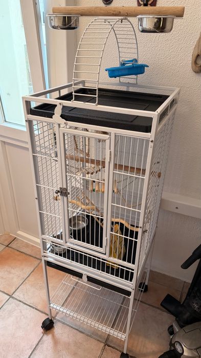 Gaiola Branca para Papagaios ou Pássaros