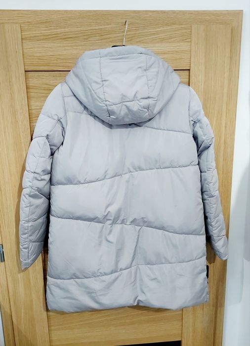 Modna ocieplana pikowana kurtka puffer roz 36 S z kapturem Reserved