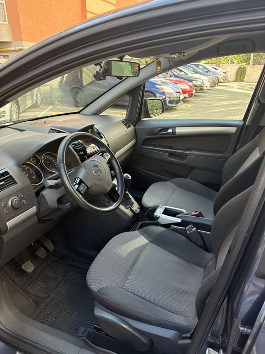 Продам Opel Zafira B