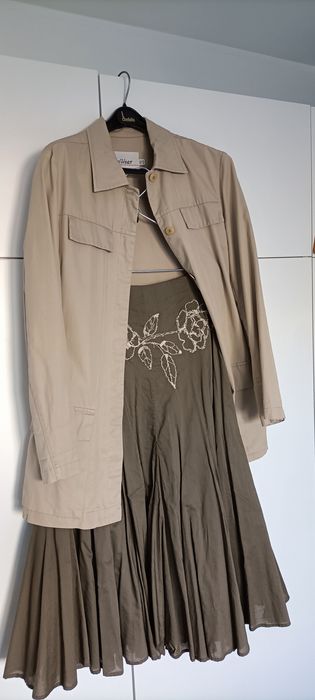Conjunto casaco e saia