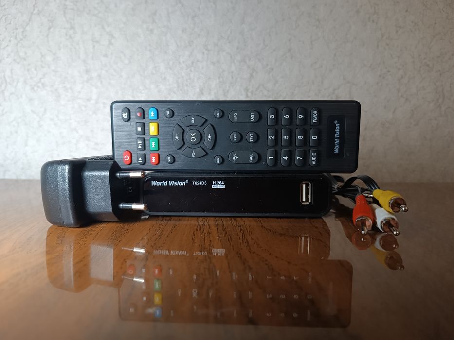 Робочий Т2 тюнер, T2 приставка, цифровий приймач World Vision T624D3