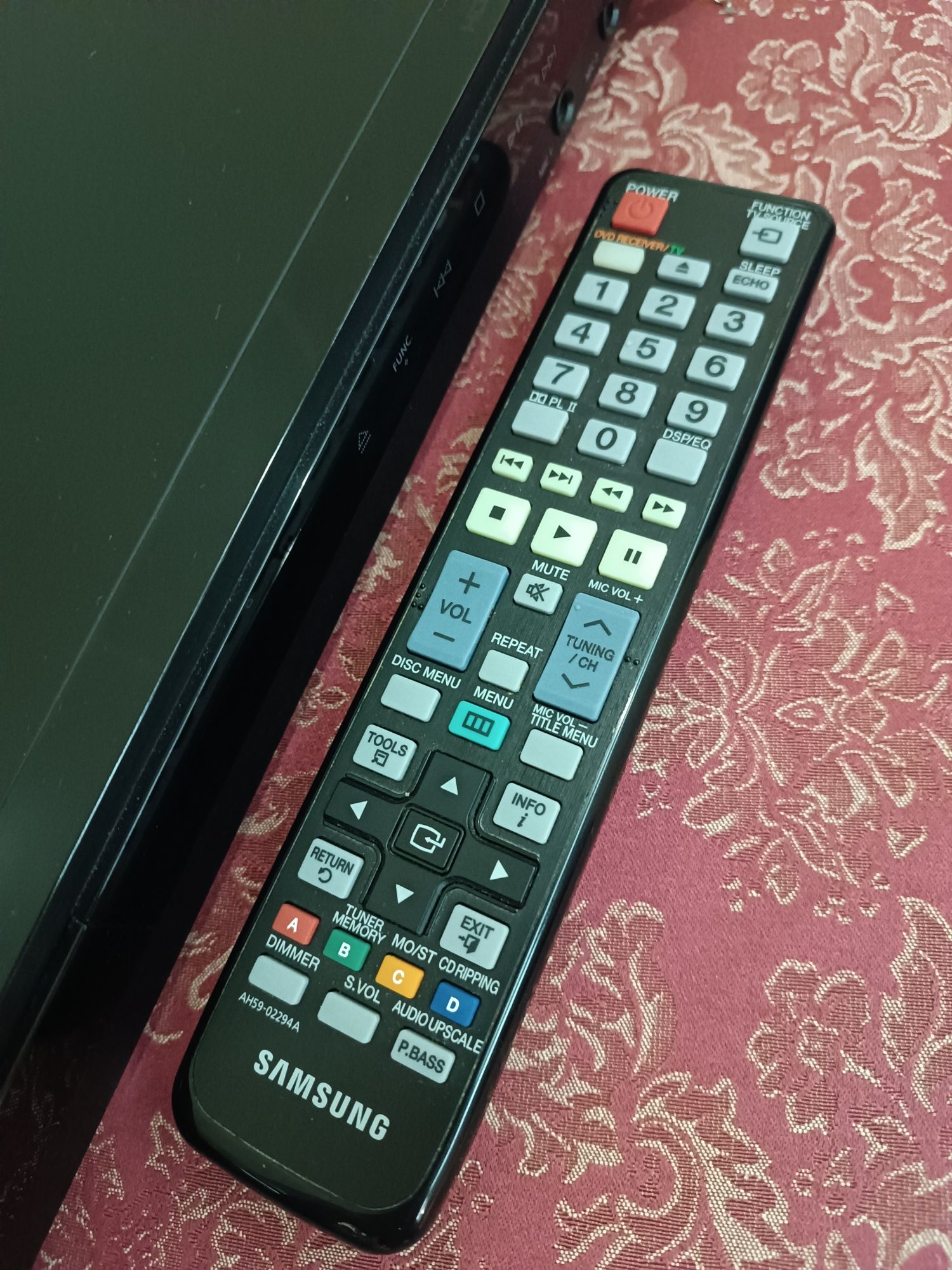 Домашній кінотеатр Samsung HT-C453N  + телевізор  Samsung LE40B530P7W