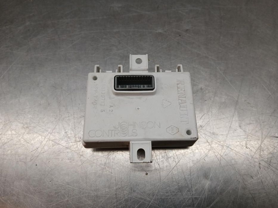 Módulo genérico RENAULT Trafic III (FG_)