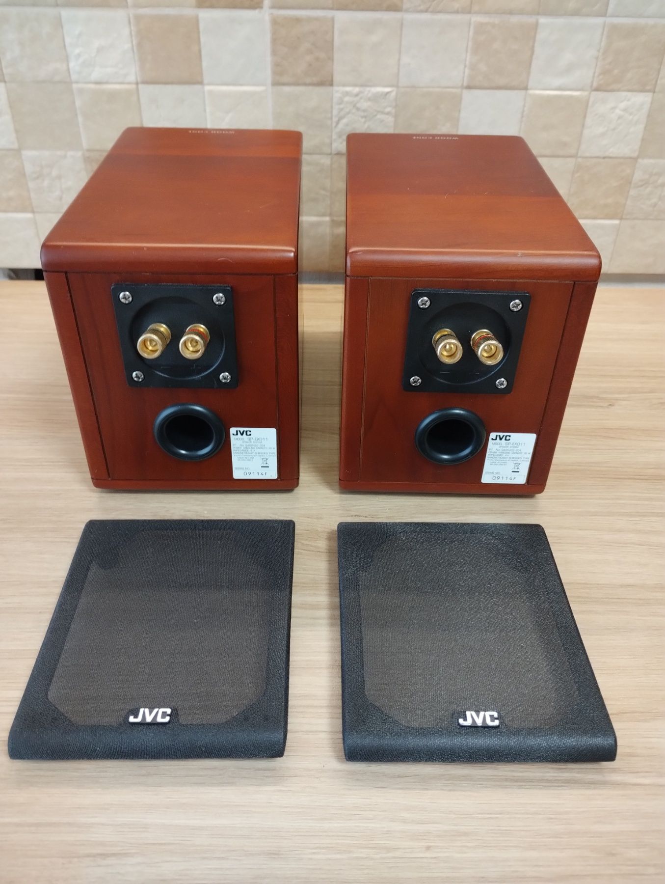 Колонки jvc sp-ex d11 в рабочем состоянии.