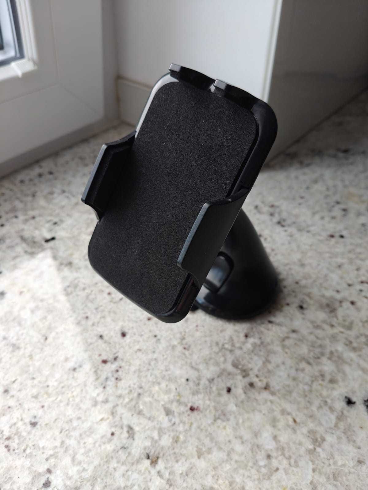 Uchwyt na telefon+ładowarka samochodowa+kabel usb