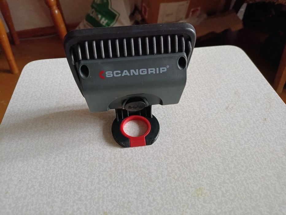 Ручний світлодіодний прожектор Scangrip Nova Mini