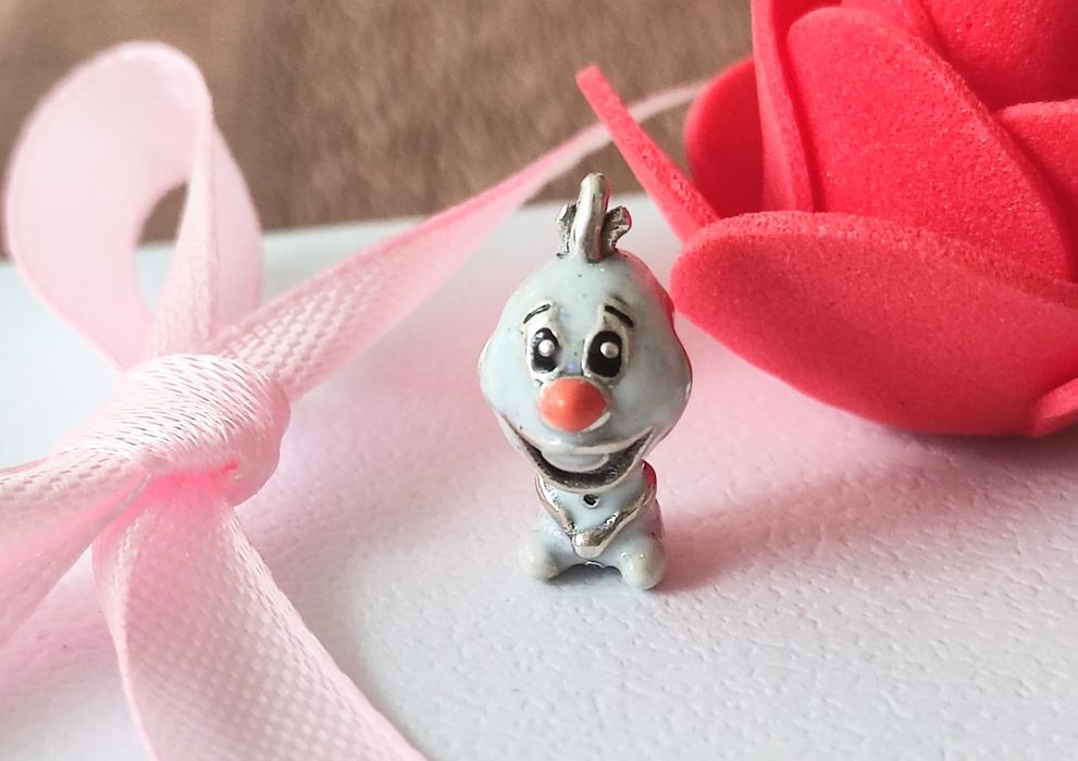Charm's Kraina Lodu bałwanek Olaf Frozen S925