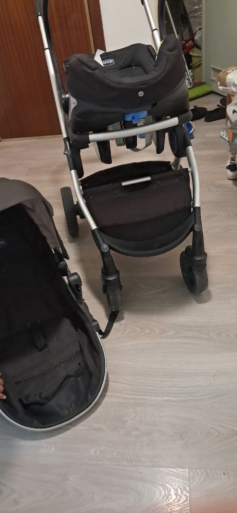 Carinho de bebé chicco