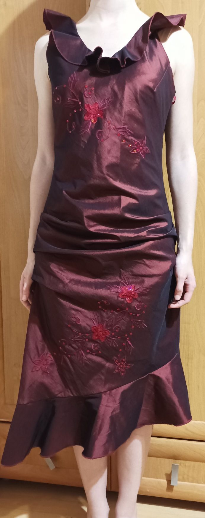 Sukienka hiszpanka elegancka  wizytowa wieczorowa koktajlowa burgund