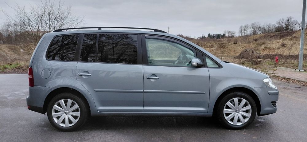 Ładny Volkswagen Touran Lift 2008rok 1,9 Tdi  7 Osobowy Hak Super Stan