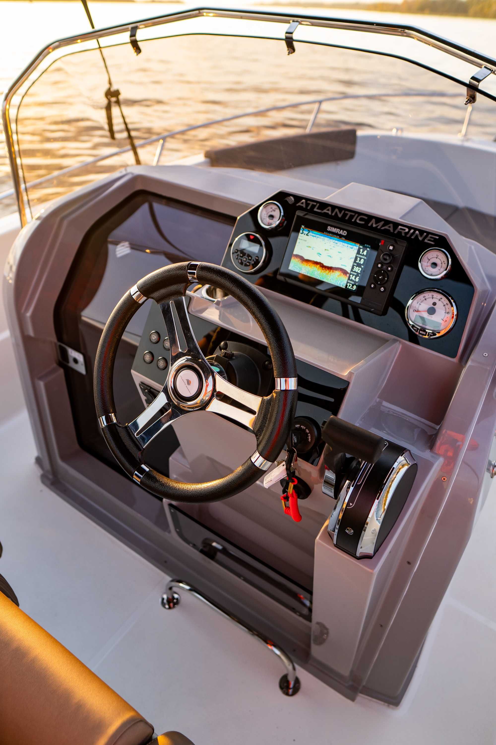Nowa łódź motorowa Atlantic Marine 625 Open_7 osobowa_200 KM