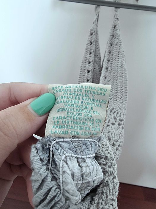 Macacão de calções com crochet e abertura nas costas, S - nunca usado