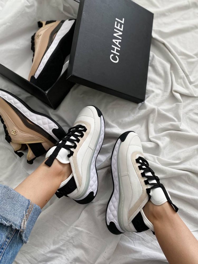 Sneakersy Chanel white