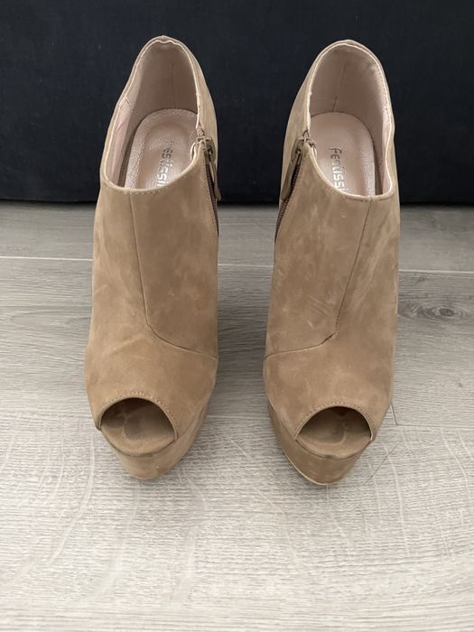 Sapatos senhora tamanho 37