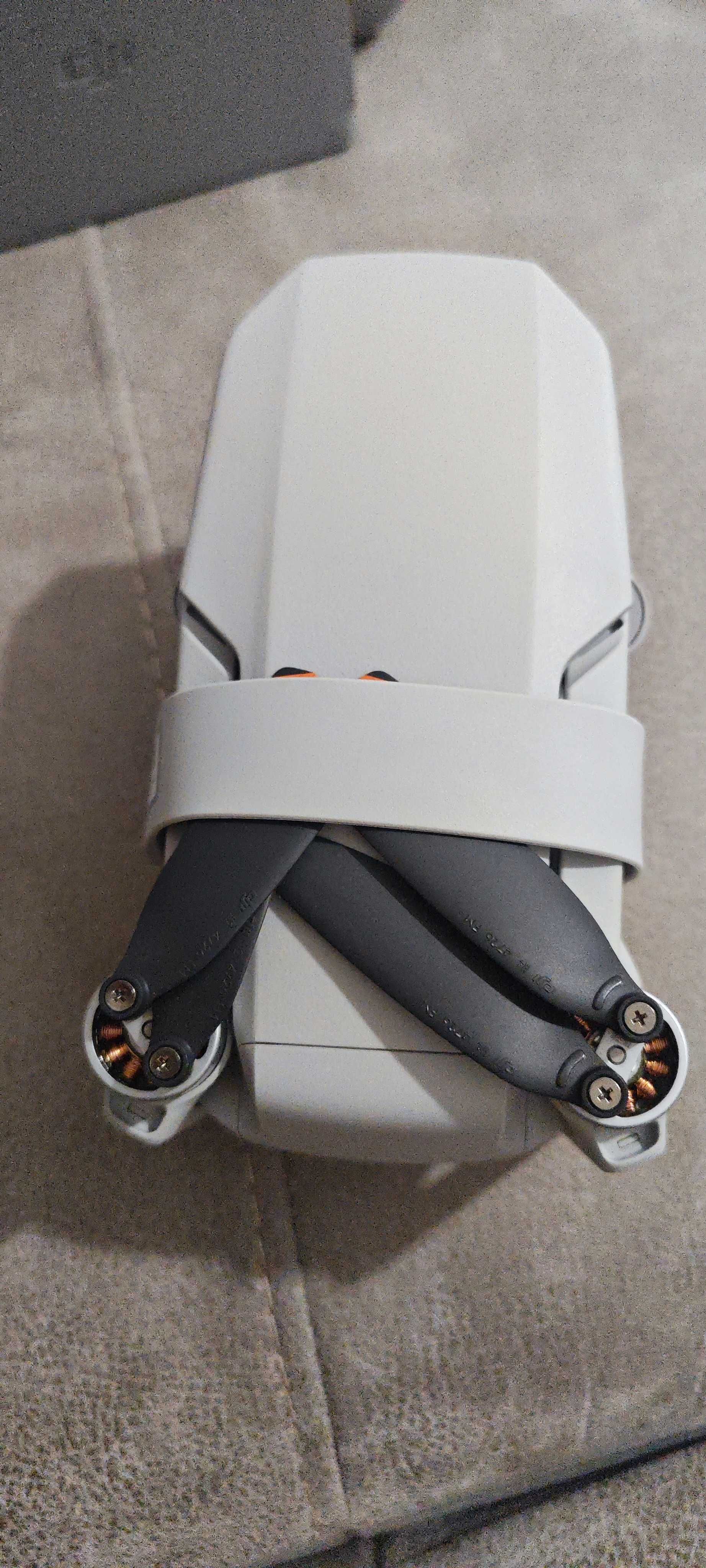 Vendo Drone DJI Mini 2 SE Fly More Combo 11/2024 com seguro 1 ano