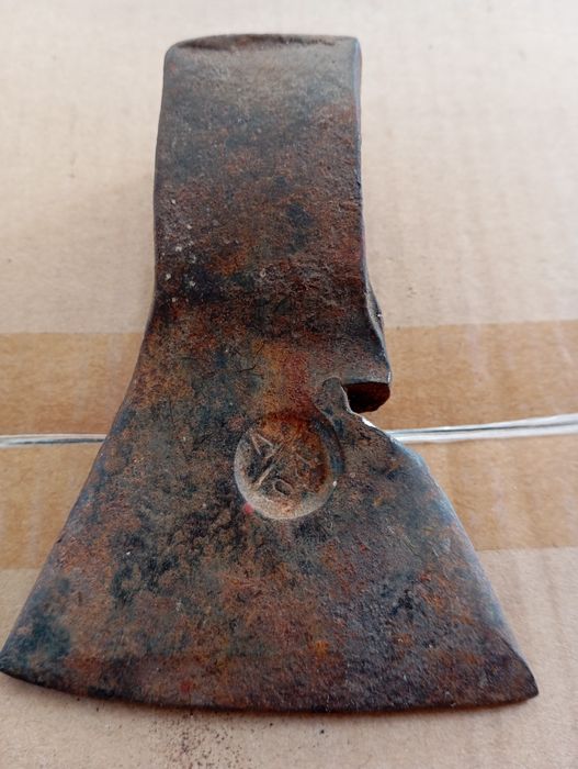 Сокира антикваріат