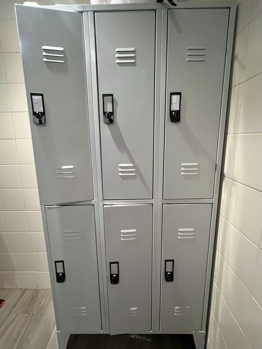 Cacifo Metálico triplo 6 Portas – 1,90m – Como Novo – Ideal para Staff