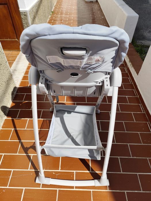 Cadeira de alimentação bebé