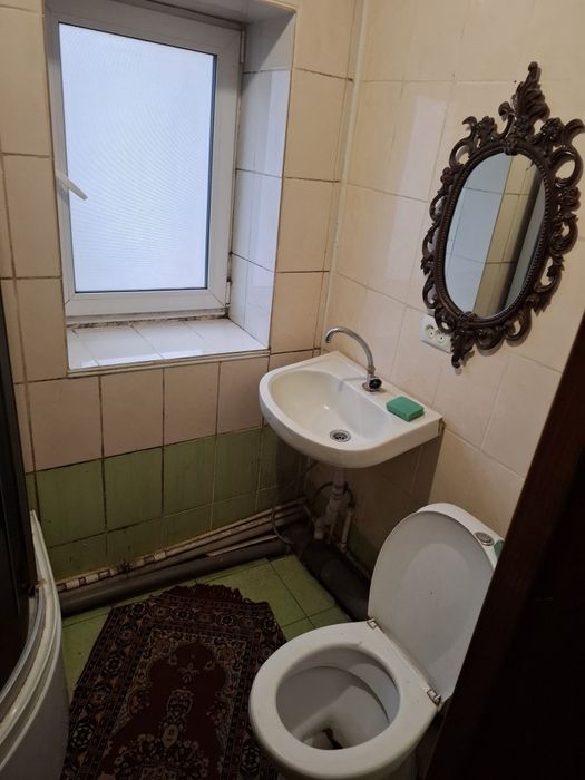 Скромна 3-х кімн. квартира для тижневої місячної та довгострокової аре