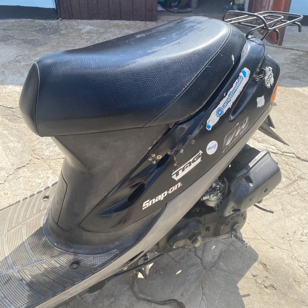 Мопед Honda Dio 27