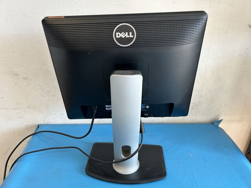 Monitor 19 Dell P1913