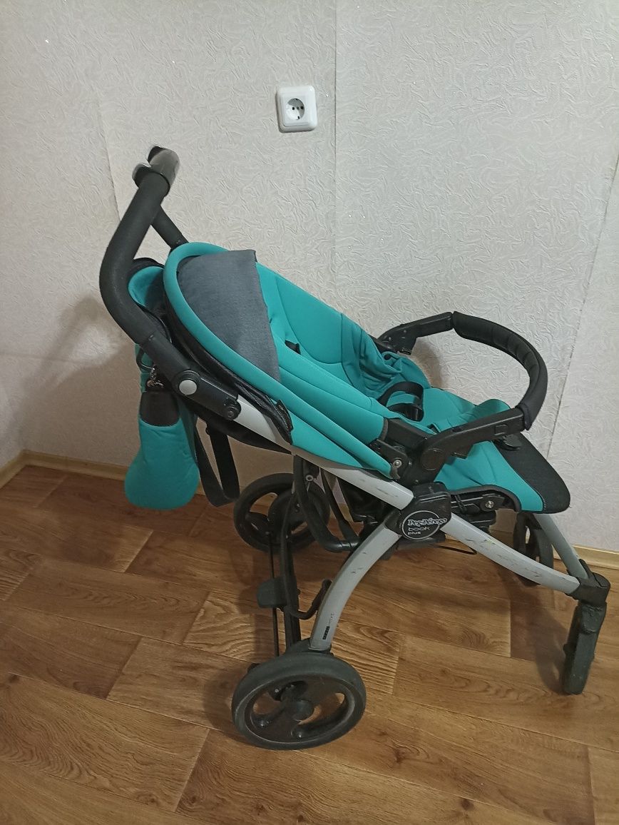 Коляска Peg-Perego 3 в 1.