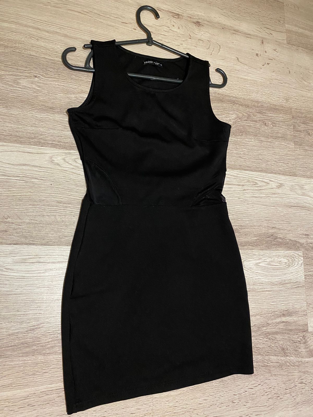 Продам маленькое чёрное платье