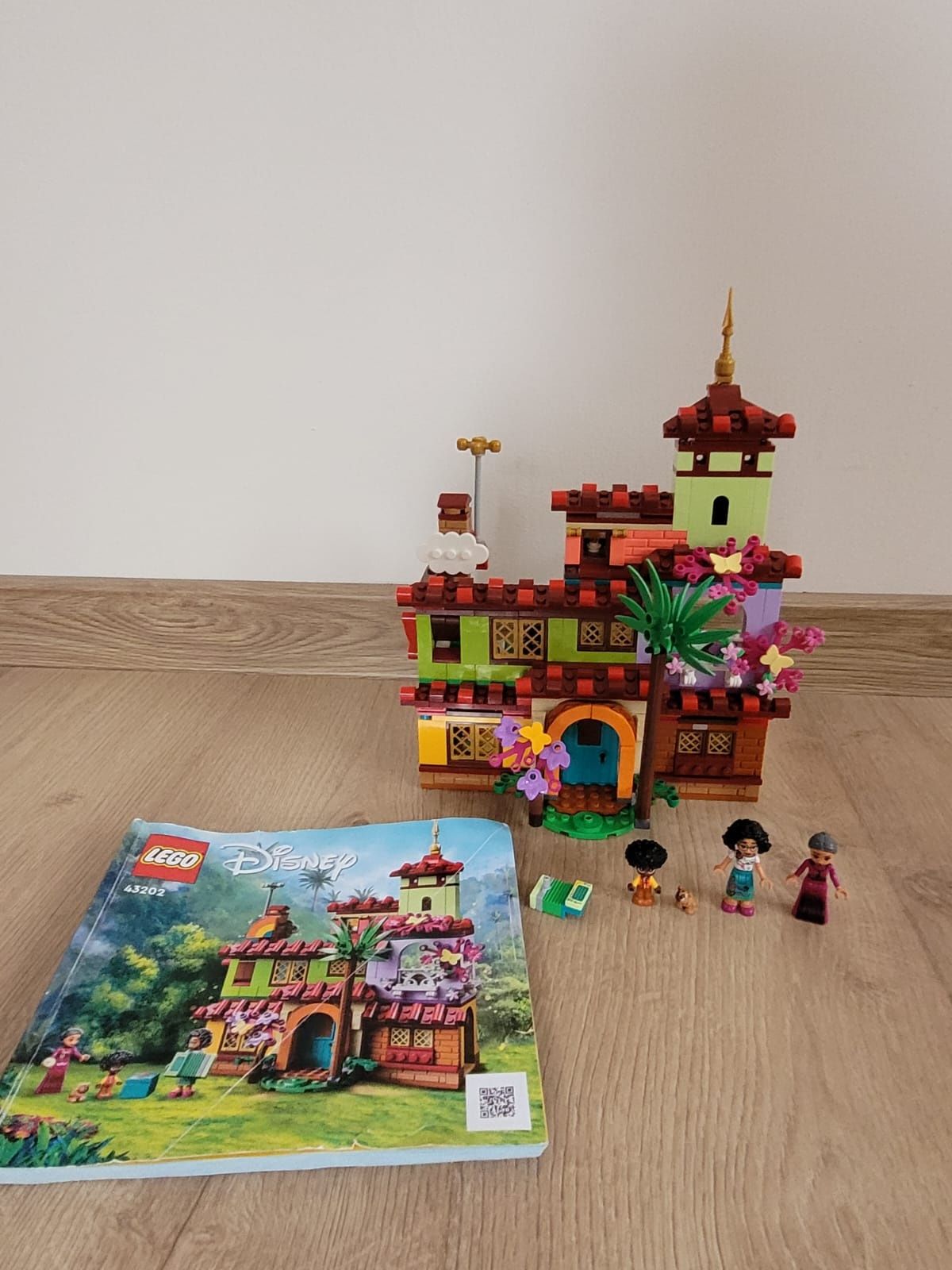 Lego Encanto dom Madrigalów - zestaw 43202 plus pudełko