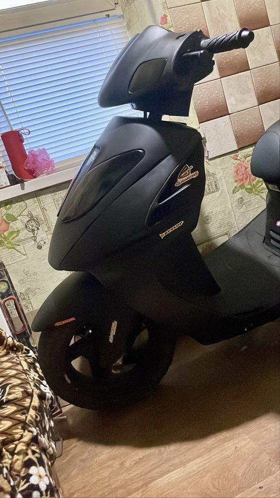 Продам мопед скутер Viper Storm 150см3