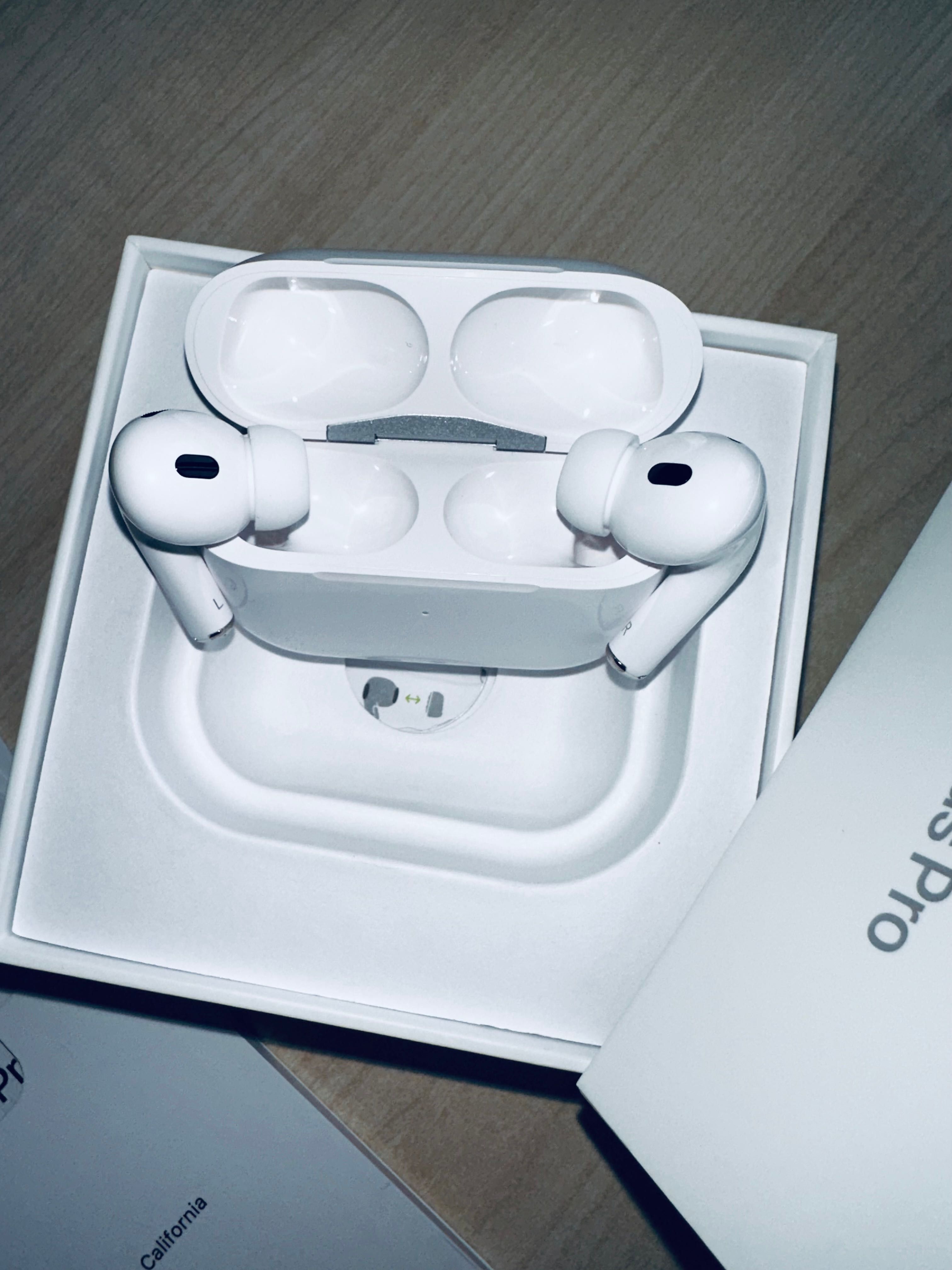 AirPods Pro 2 lightning