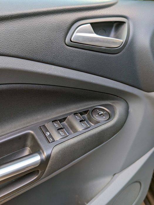 Ford C-Max Grand Titanium 2011 2.0d 6ст МКПП 242тис км оригінал ТОРГ