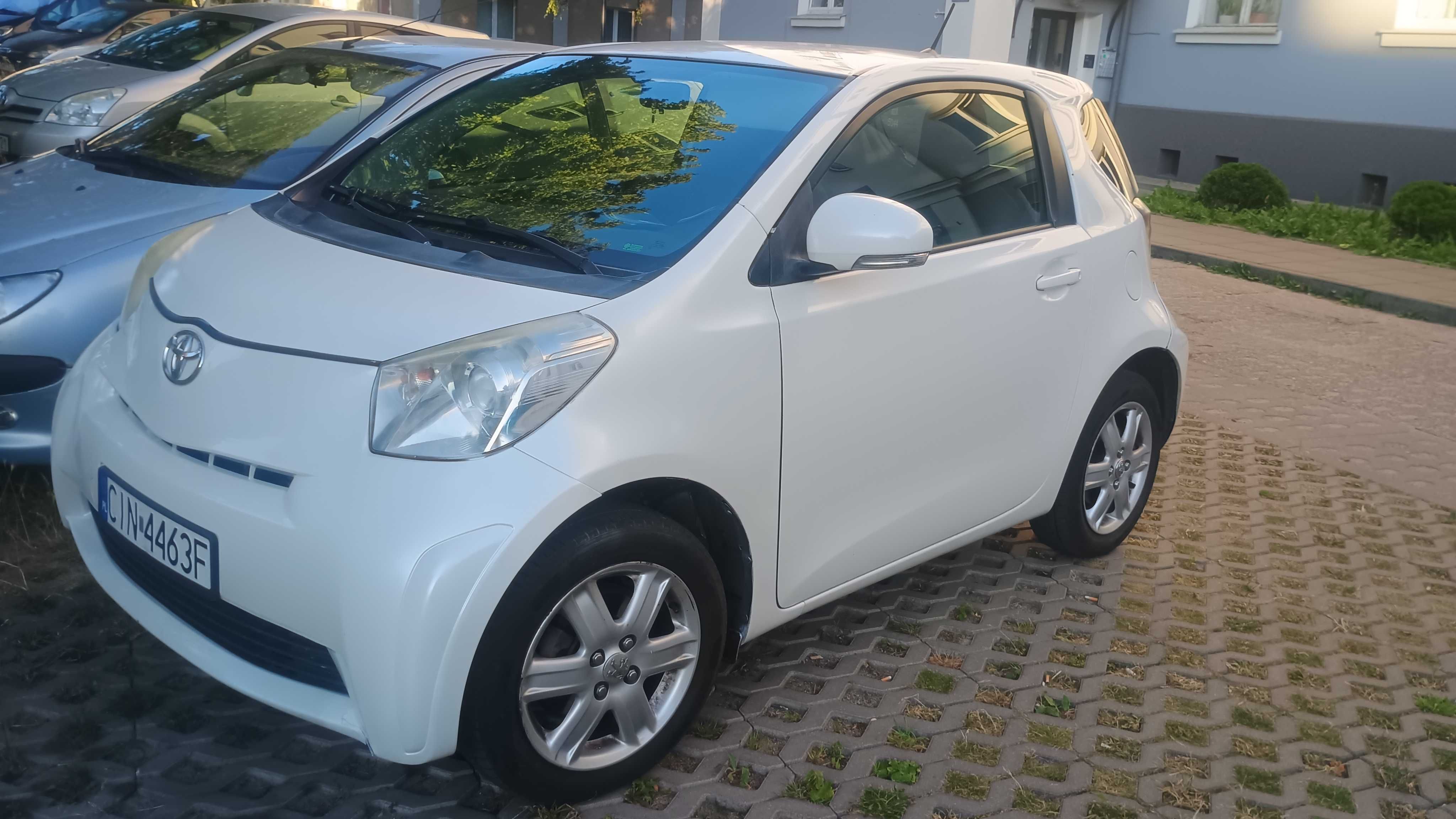 TOYOTA IQ 1.0 2009