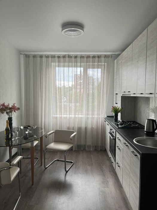 2-на квартира ЛЮКС ЦЕНТР кондиціонер подобово, погодинно 600