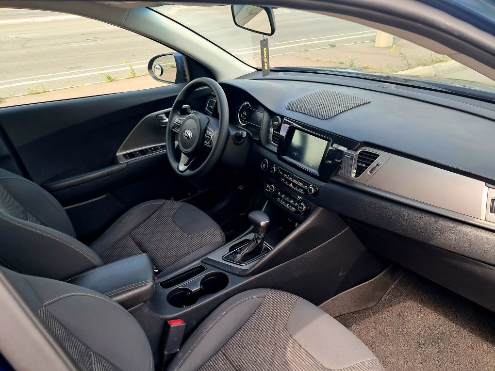 Kia niro Гибрид 1.6