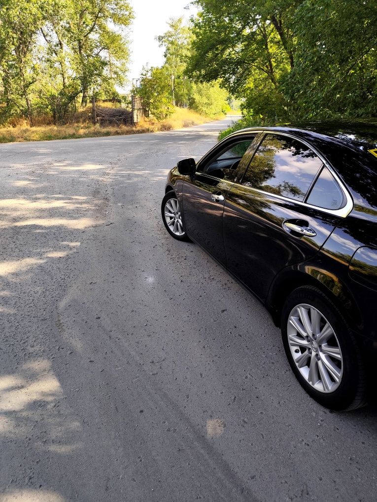 Продам Lexus в отличном состоянии