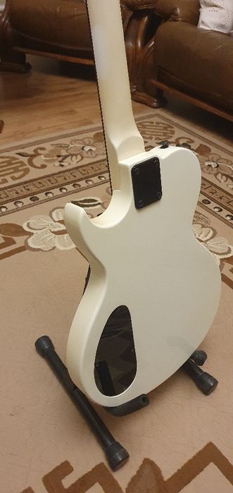 Продам електрогітару SXта підсилювач peavey
