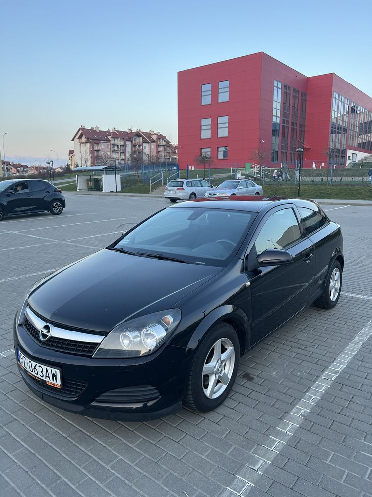 Opel Astra H GTC