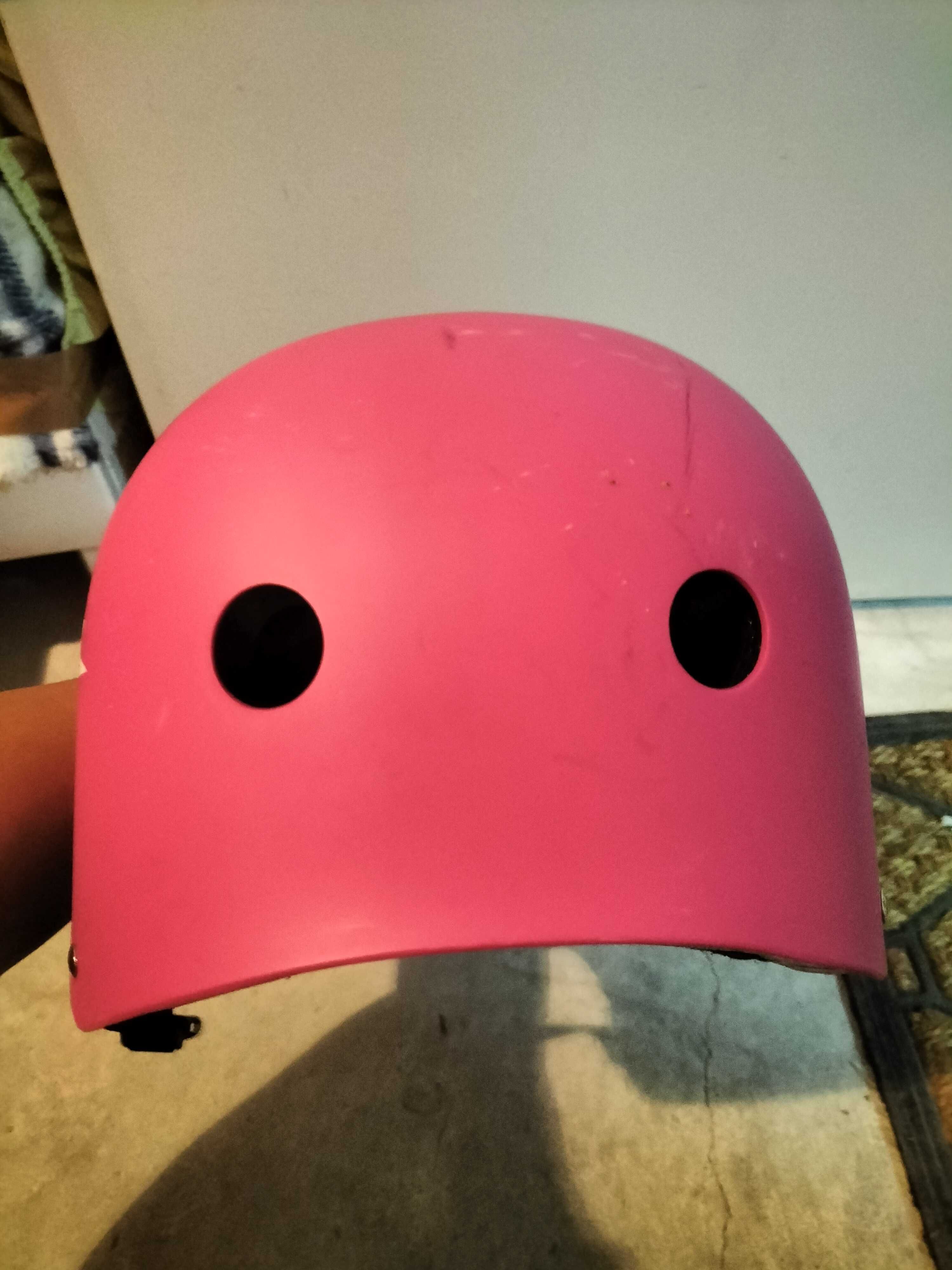 Capacete rosa marca No Fear