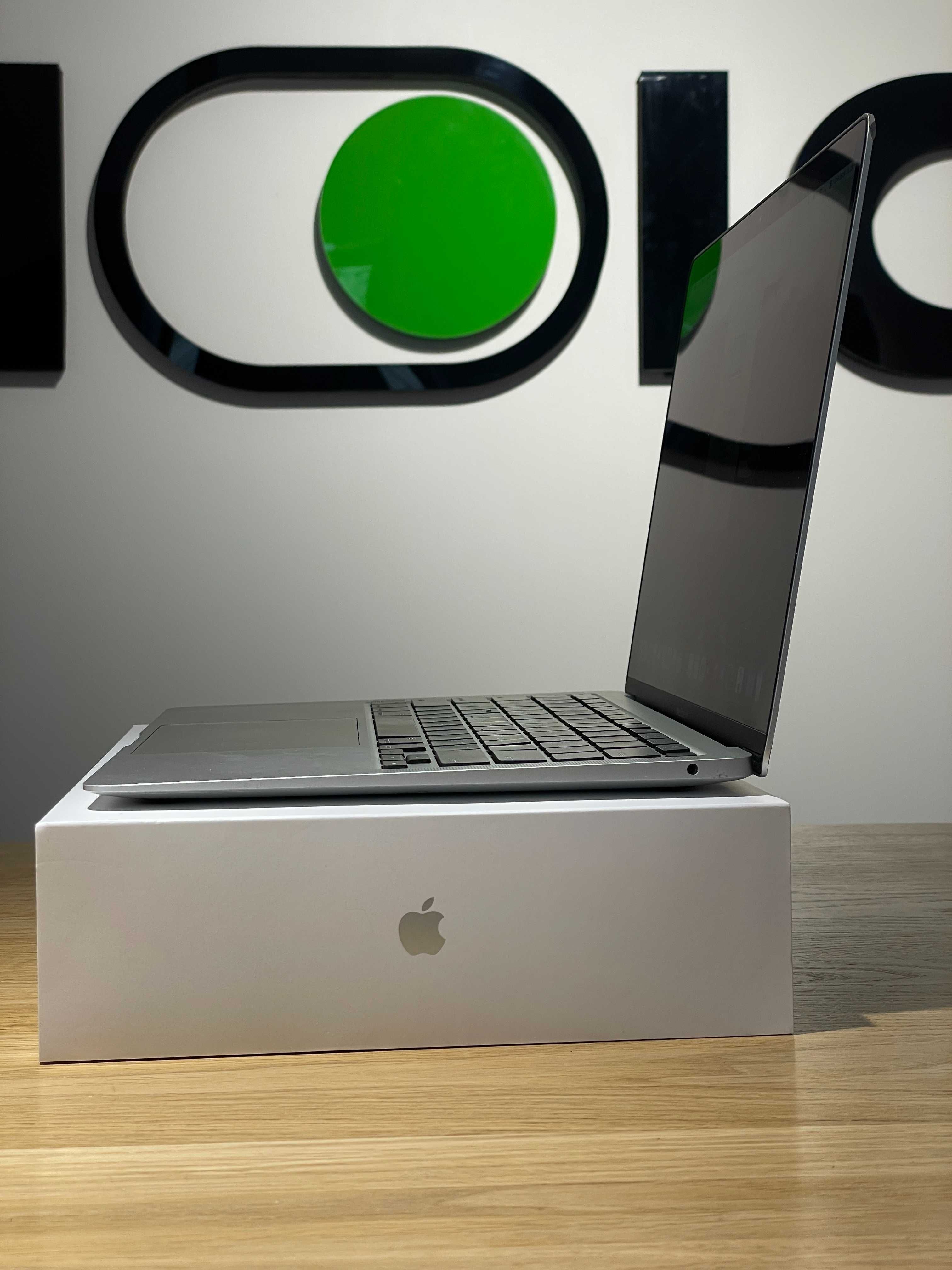 MacBook Air M1 13'' A2337 Dysk - 256 GB, RAM - 8 GB Stan BDB Gwarancja