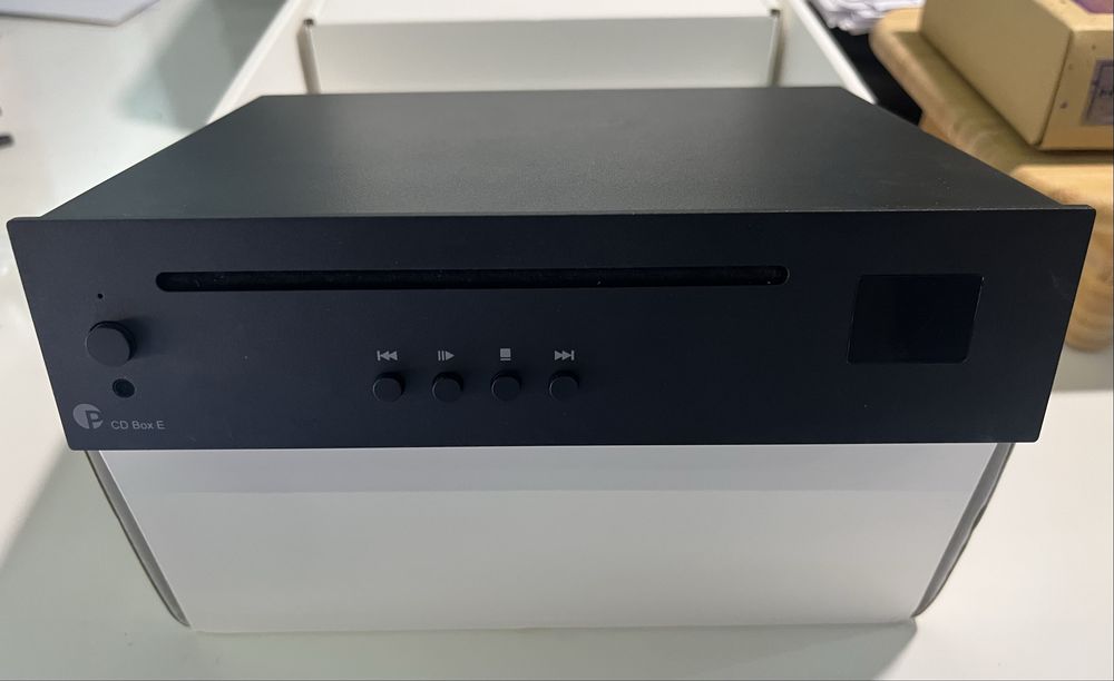 Pro-Ject CD BOX E - CD player e Transporte de CD (em garantia)