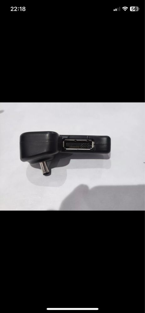 Conjunto de tablets e suportes audi para bancos