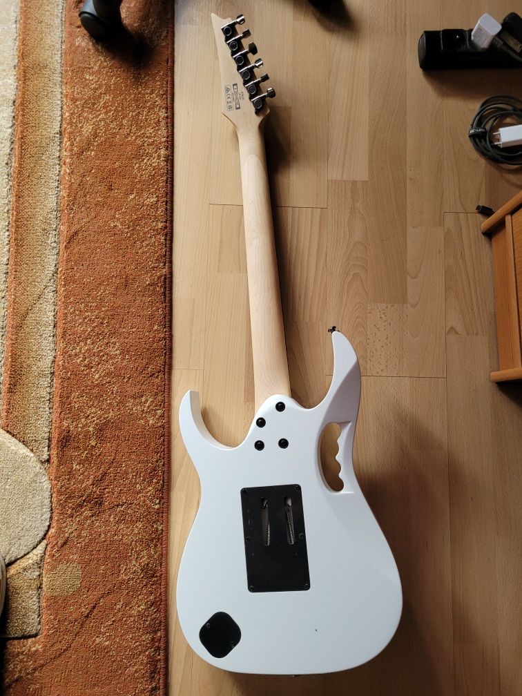 Gitara elektryczna Ibanez Jem Jr (Steve Vai sygnatura)