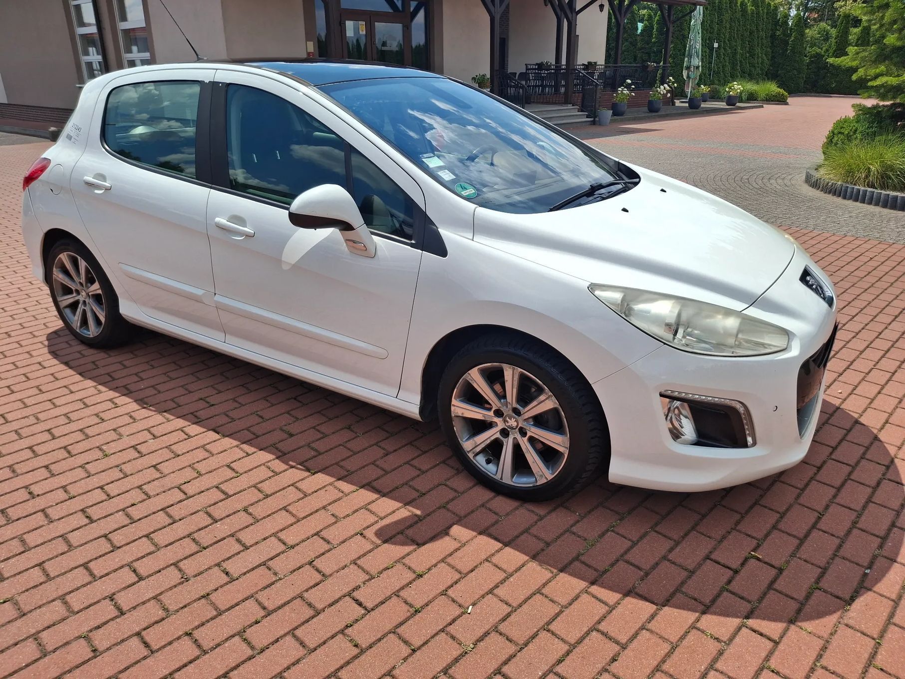 Peugeot 308 2.0 HDI 150 KM, Panoramadach, Nawigacja LED Alufelgi