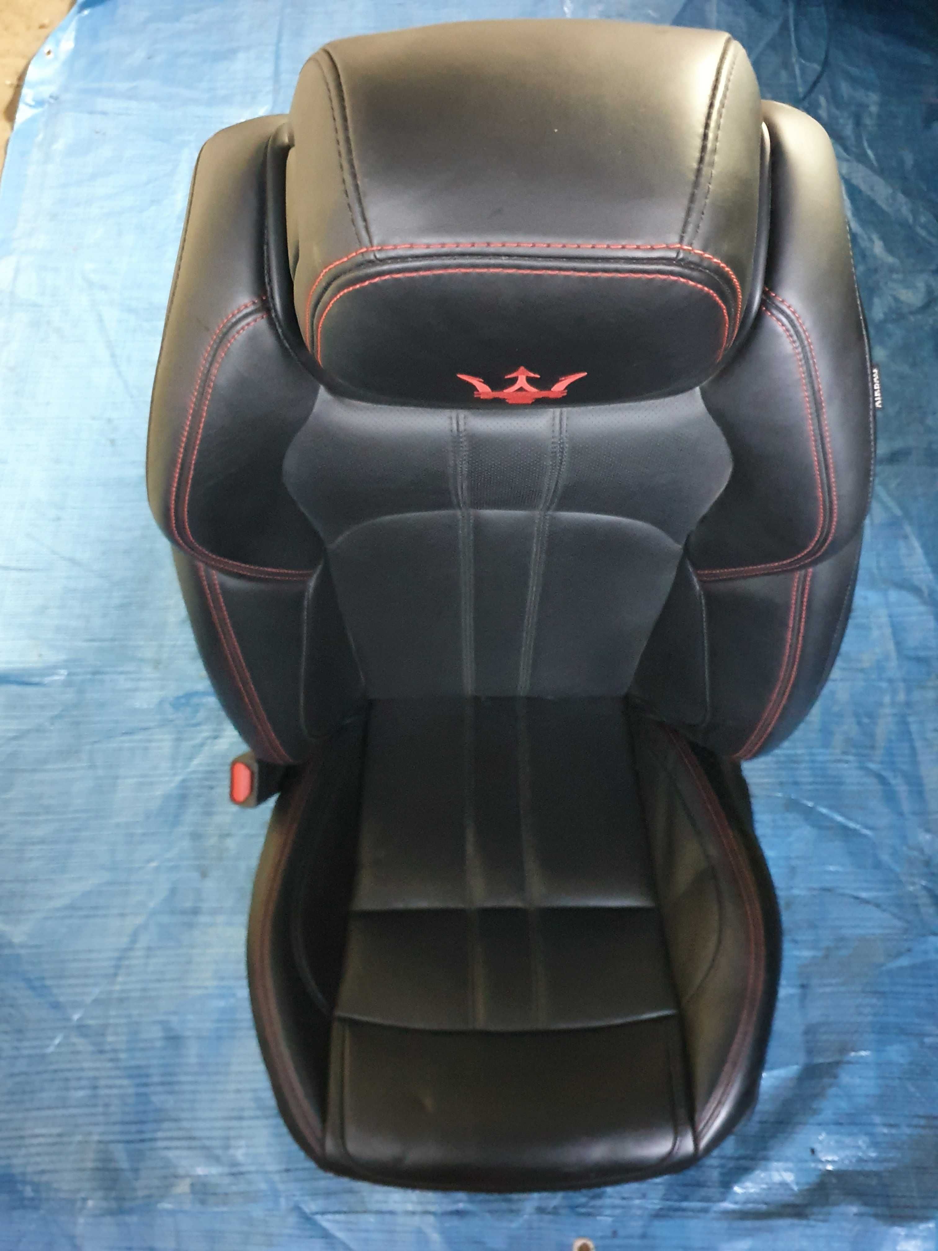 Fotele przednie Maserati Levante