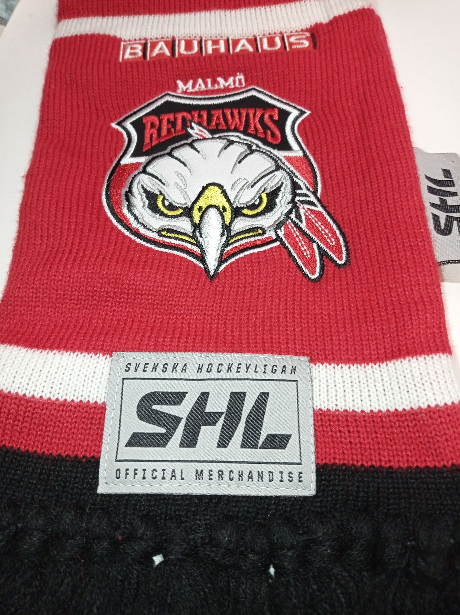 Фан шарф хоккейный клуб Мальмё Швеция. Malmo RedHawks. Редхокс