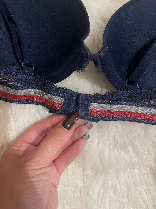 Бюстгальтер ліфчик tommy hilfiger