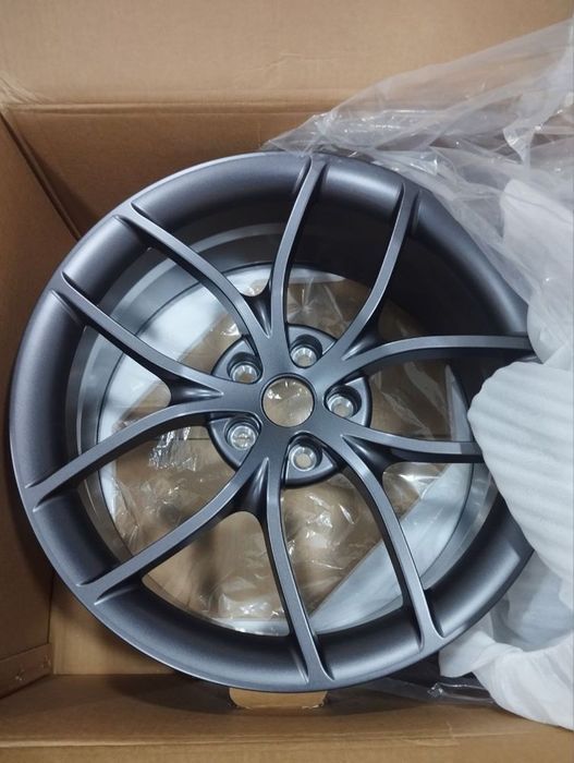 Диски Tesla R18 5x114.3 Flow Forming Model 3 PERFORMANCE